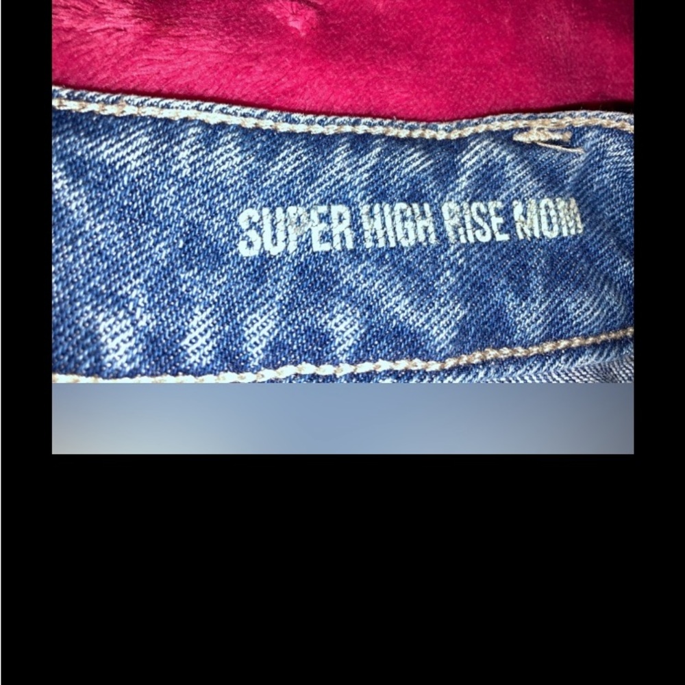 NEW YORK REWASH SUPER HIGH RISE MOM JEANS.💕